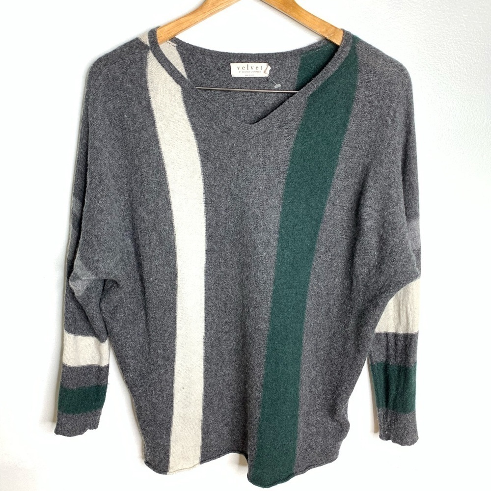 Velvet by‎ Graham and Spencer sweater size P